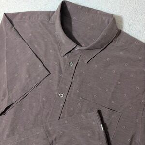 Vuori Button Up Bridge Athletic fit Mens L Mauve Geometric Circle Print Stretch